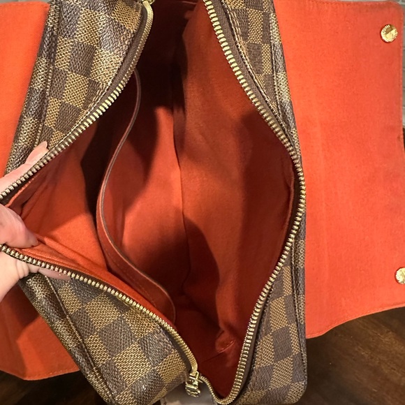 LOUIS VUITTON NAVIGLIO BAG - Picture 6 of 9